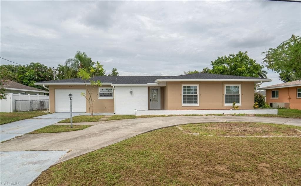 4160 Country Club BLVD CAPE CORAL, FL 33904