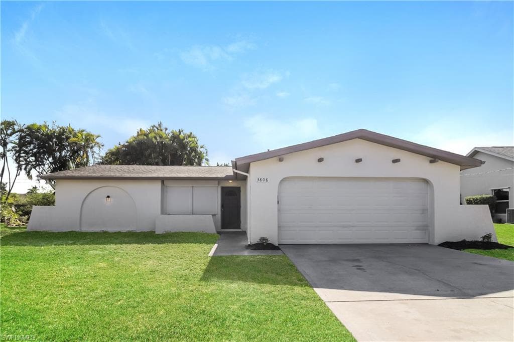 3808 SE 2nd PL CAPE CORAL, FL 33904