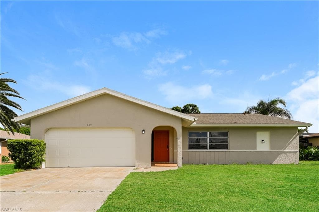 909 SE 35th ST CAPE CORAL, FL 33904