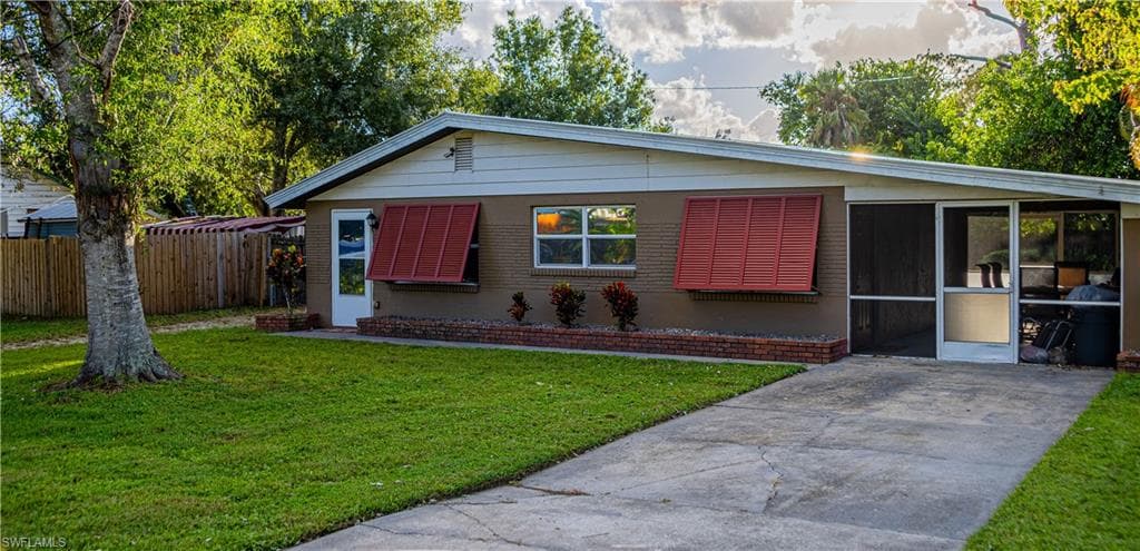 187 Oakley AVE NORTH FORT MYERS, FL 33903