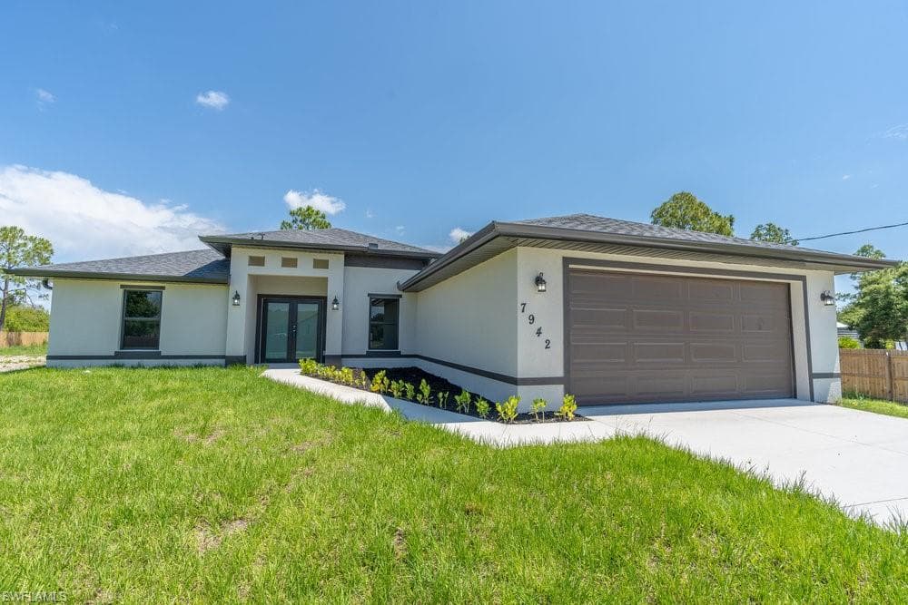 7942 18th PL LABELLE, FL 33935