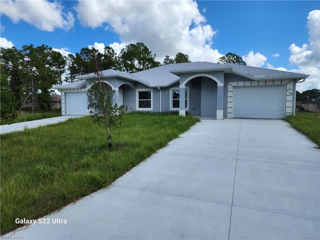2127-2129 Armour RD LEHIGH ACRES, FL 33973