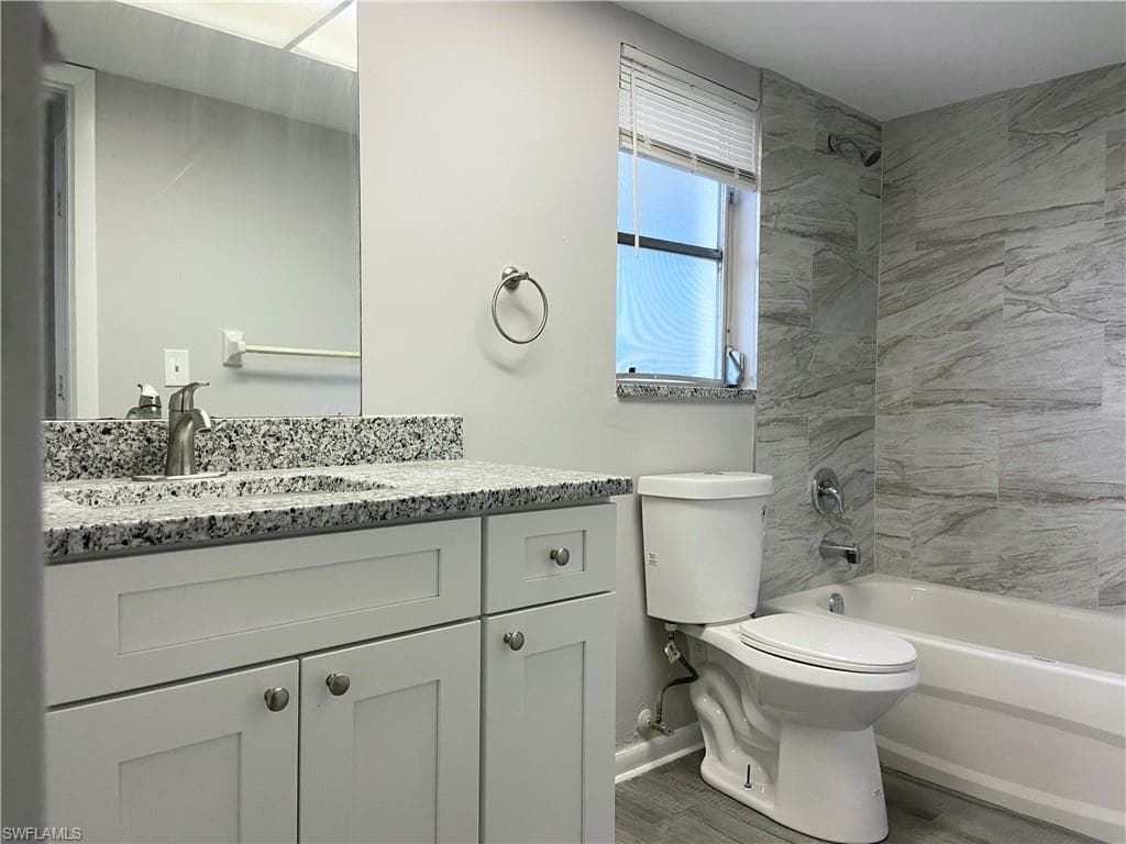 1103 SE 46th LN E CAPE CORAL, FL 33904
