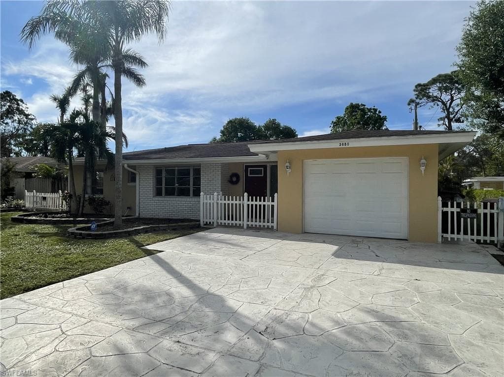 3680 Marvaez ST FORT MYERS, FL 33901