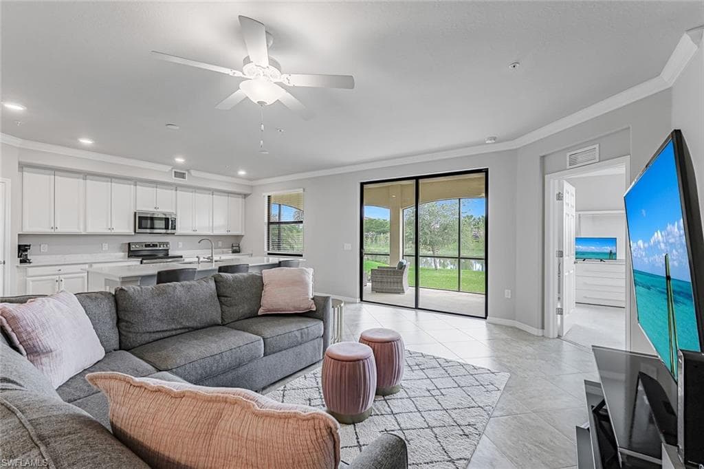 17321 Cherrywood CT 8201 BONITA SPRINGS, FL 34135