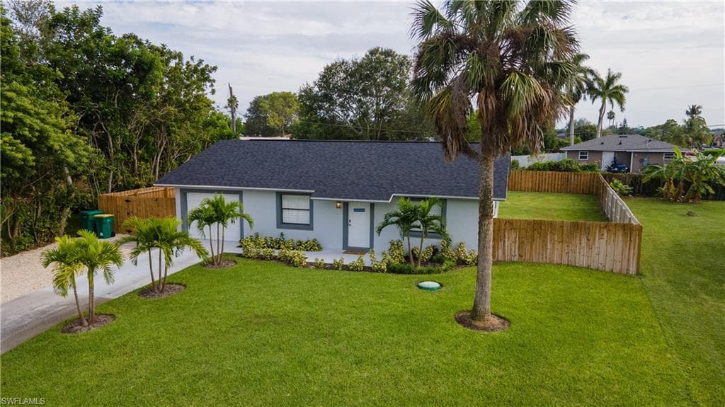 5490 25th PL SW NAPLES, FL 34116