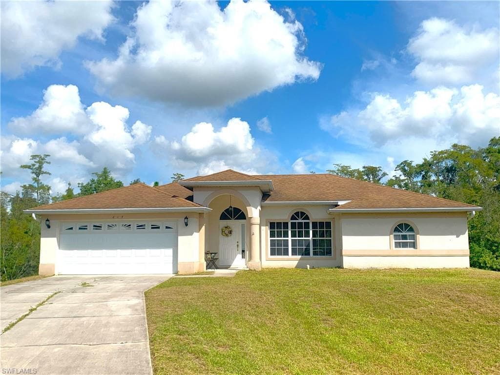827 Hector LN LEHIGH ACRES, FL 33974