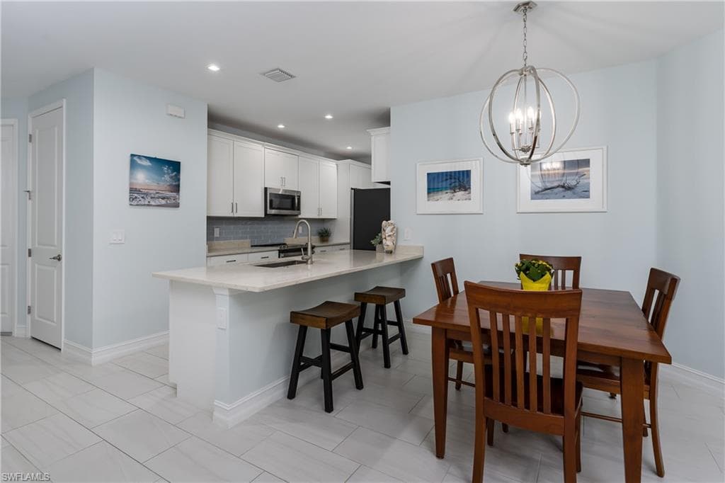 7336 Rockefeller DR NAPLES, FL 34119