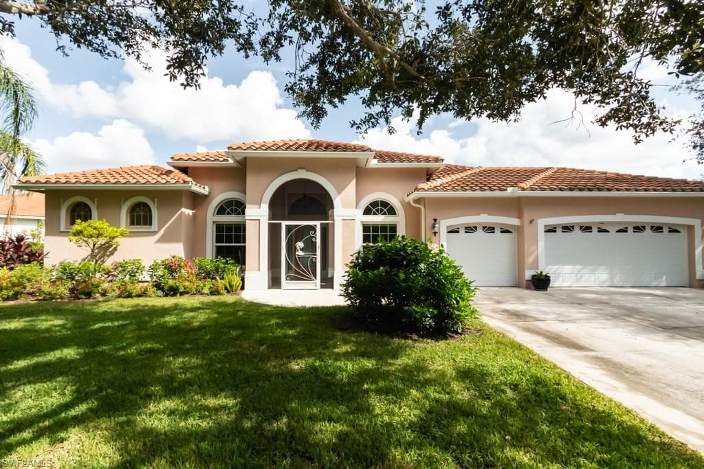 9411 Cedar Creek DR BONITA SPRINGS, FL 34135