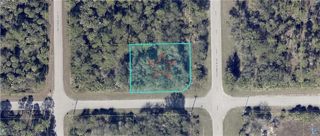 136 Columbus BLVD S LEHIGH ACRES, FL 33974