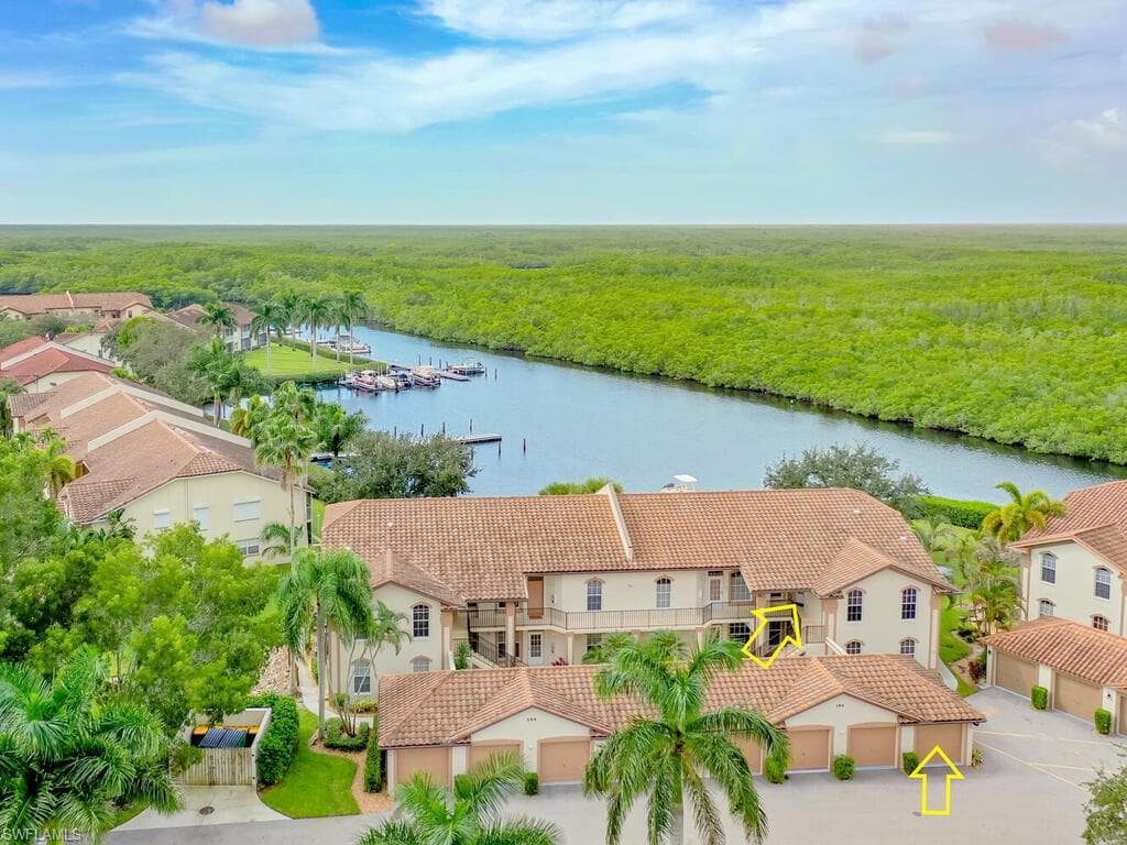 194 Newport DR 908 NAPLES, FL 34114