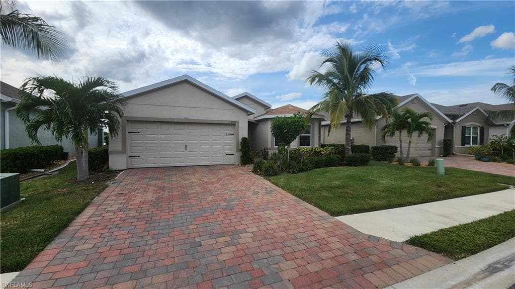 20031 Sweetbay DR NORTH FORT MYERS, FL 33917