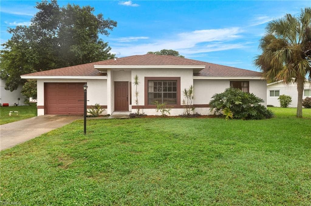 136 W Lake DR LEHIGH ACRES, FL 33936