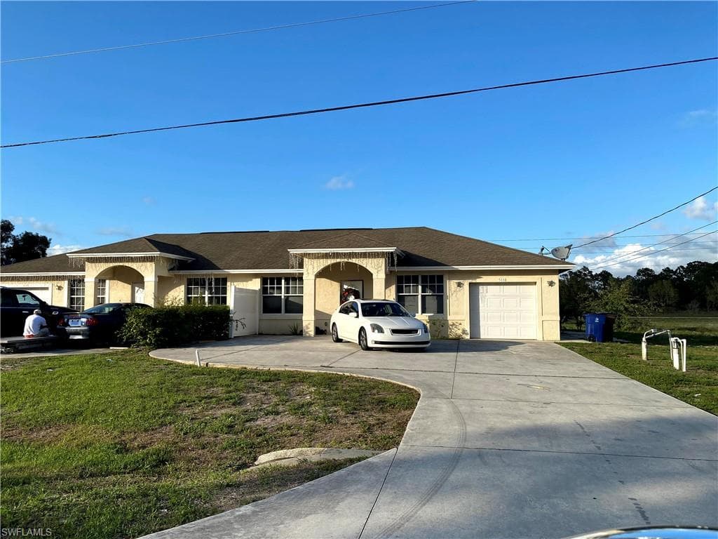 5118 24th ST SW LEHIGH ACRES, FL 33973