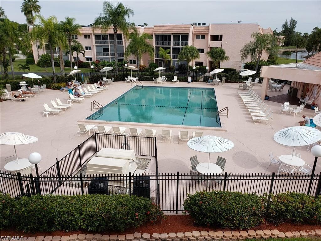 400 Forest Lakes BLVD 205 NAPLES, FL 34105