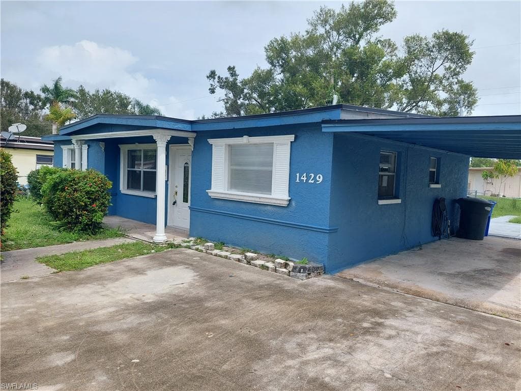 1429 Floral DR FORT MYERS, FL 33916