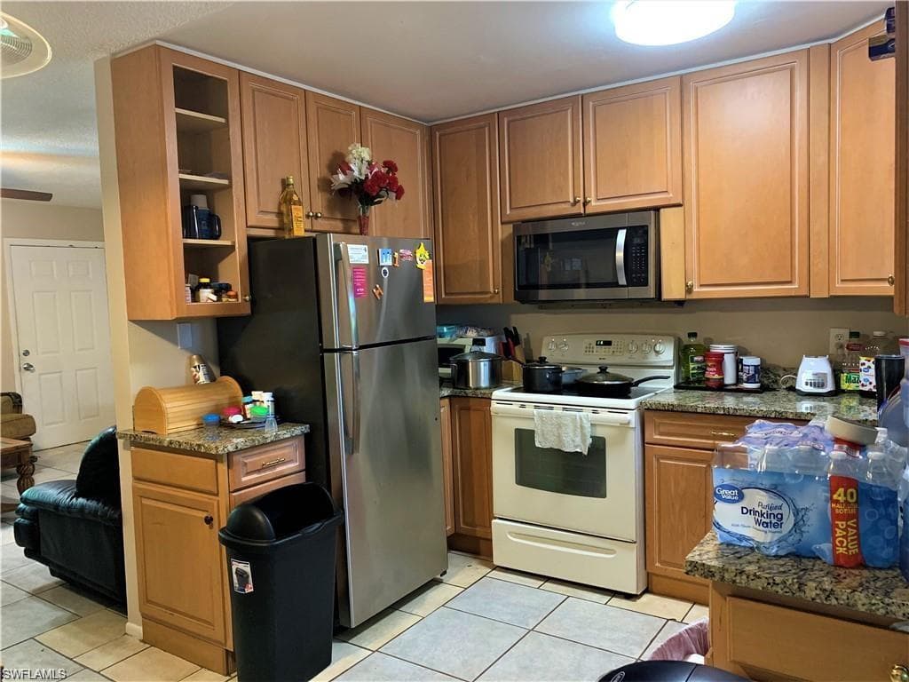 1069 Highlands DR NAPLES, FL 34103