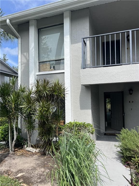 1207 Commonwealth CIR B-101 NAPLES, FL 34116