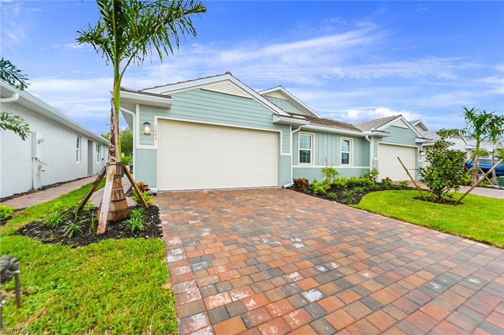 1053 Tranquil Brook DR NAPLES, FL 34114