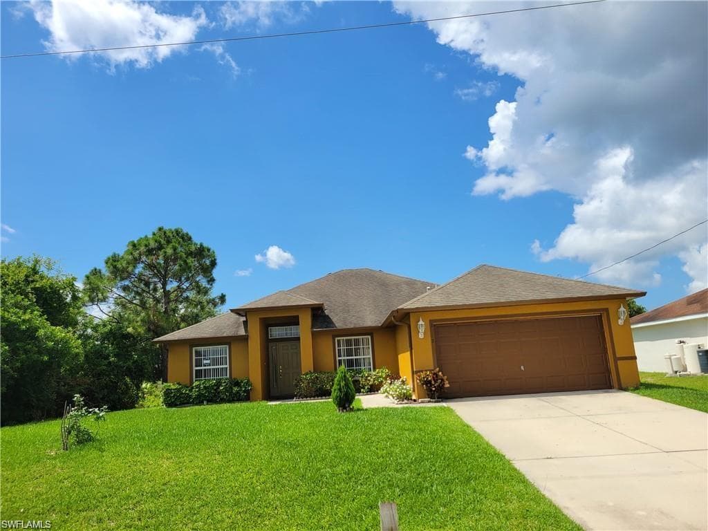 3217 10th ST SW LEHIGH ACRES, FL 33976