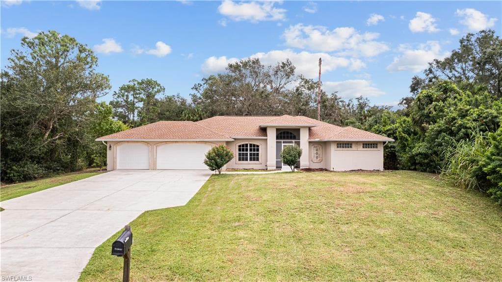 406 McKinley AVE LEHIGH ACRES, FL 33972