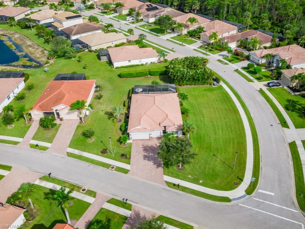 8050 Princeton DR NAPLES, FL 34104