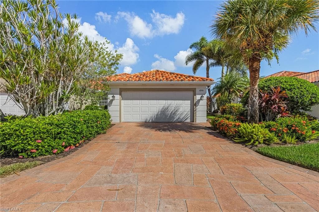 4795 San Carlo CT NAPLES, FL 34109