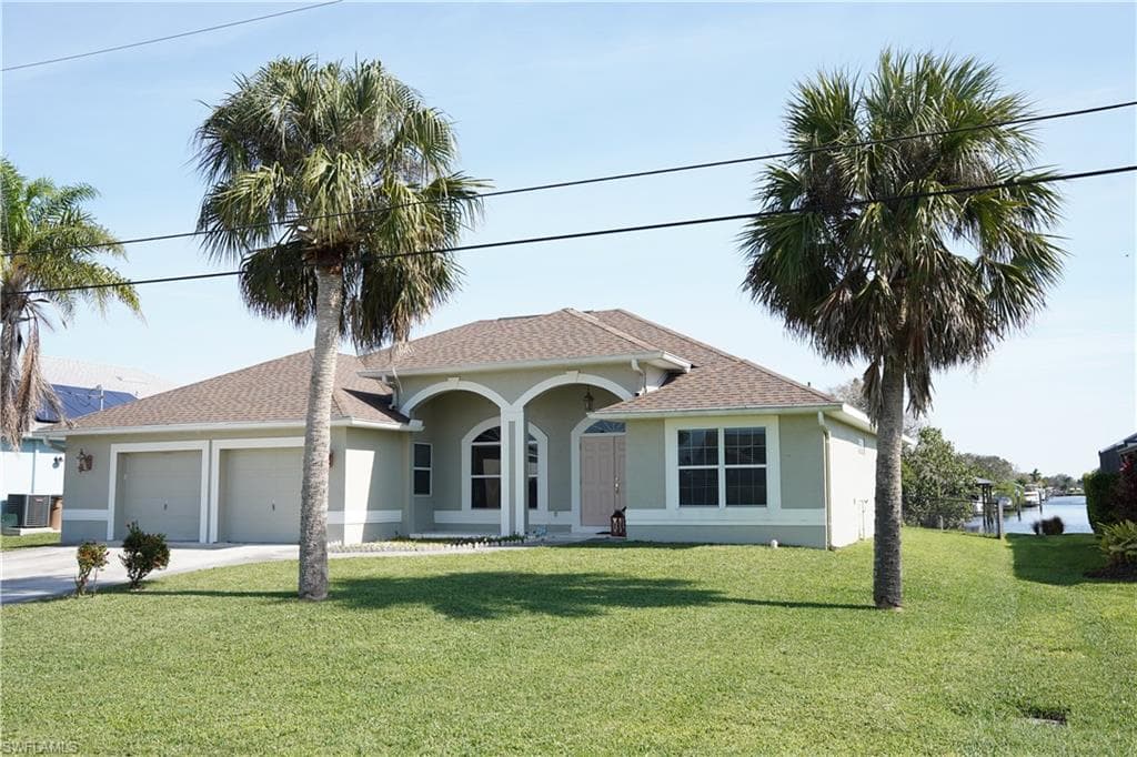2224 Isle Of Pines AVE FORT MYERS, FL 33905