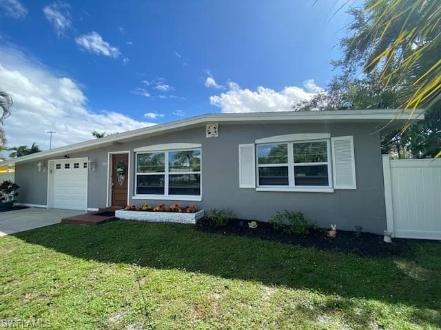 944 22nd AVE N NAPLES, FL 34103