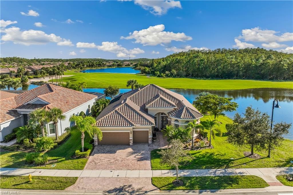 11205 Surrey PL FORT MYERS, FL 33913
