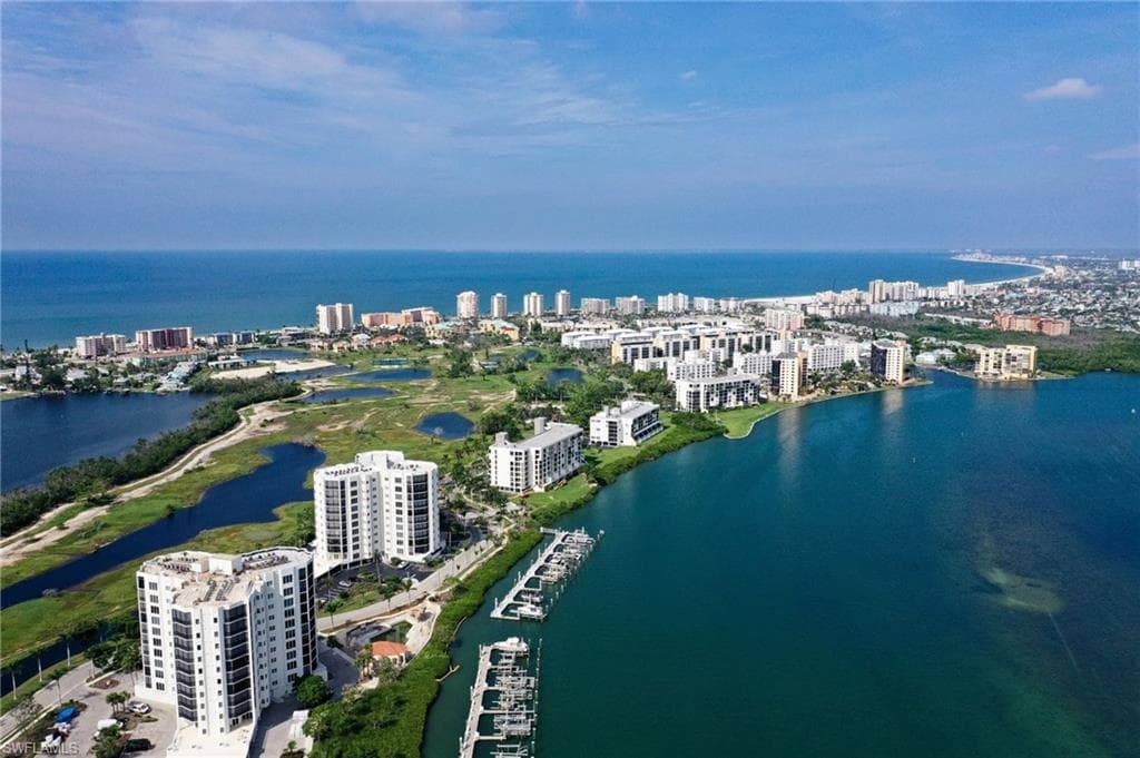 4198 Bay Beach LN 126 FORT MYERS BEACH, FL 33931
