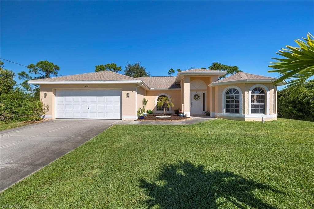 3701 NW 47th LN CAPE CORAL, FL 33993