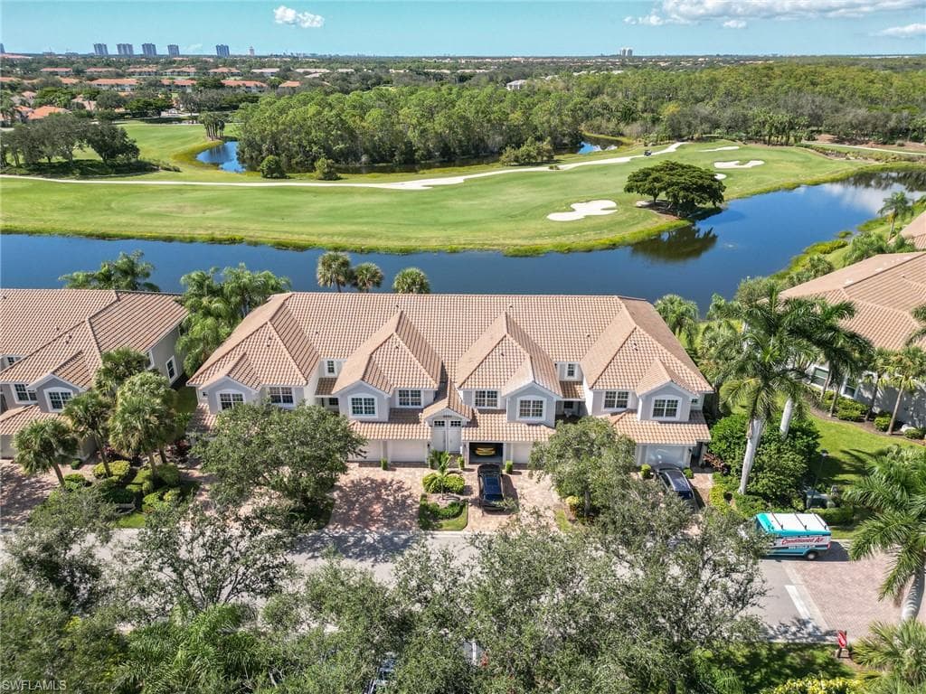 9860 Spring Run BLVD 3107 ESTERO, FL 34135