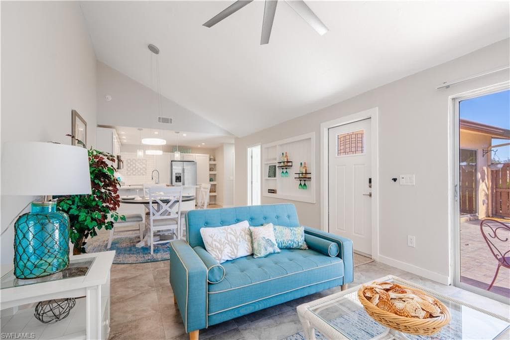 6400 Royal Woods DR FORT MYERS, FL 33908