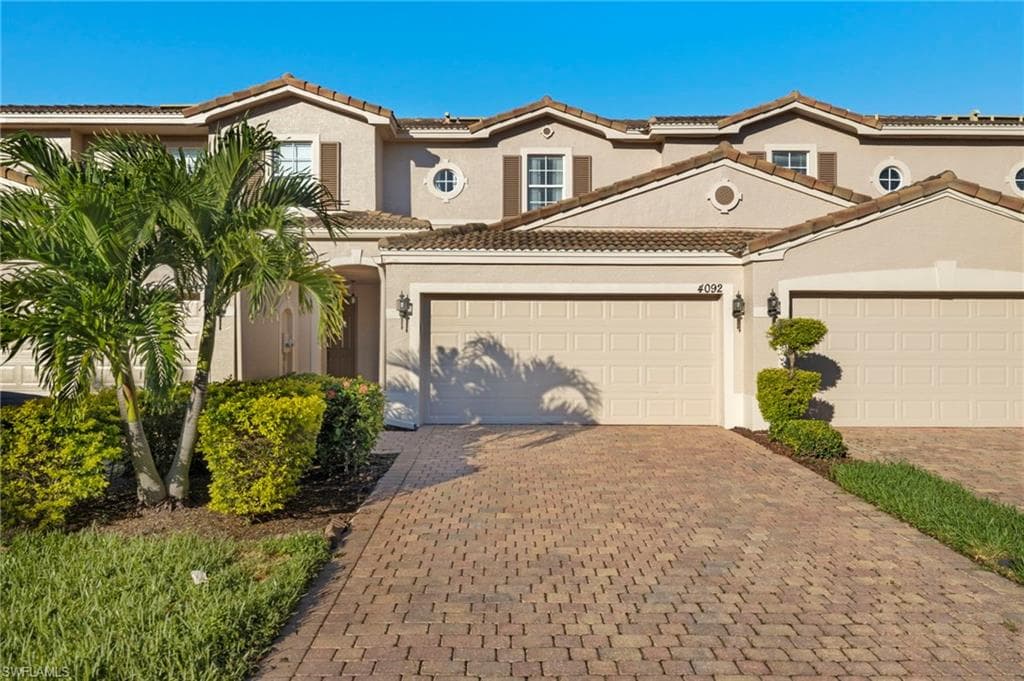 4092 Cherrybrook LOOP FORT MYERS, FL 33966