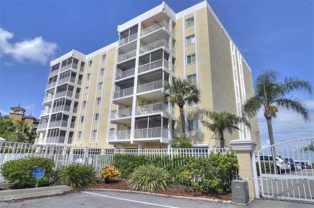 2885 Palm Beach BLVD 508 FORT MYERS, FL 33916