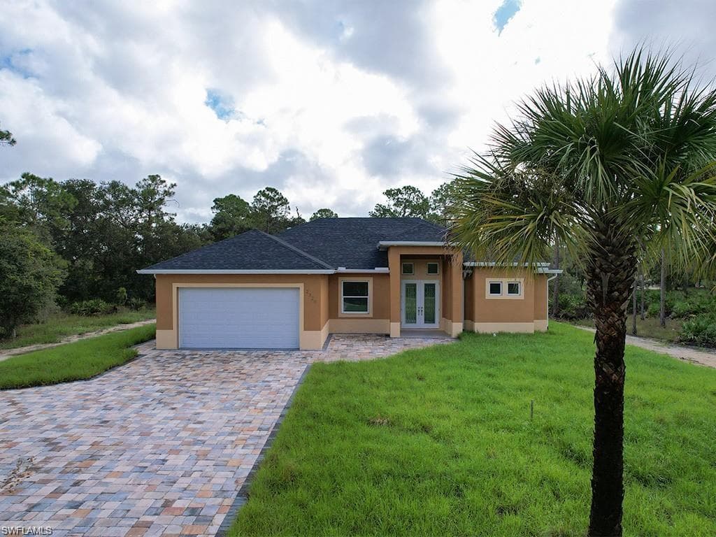 2320 Jackson AVE ALVA, FL 33920