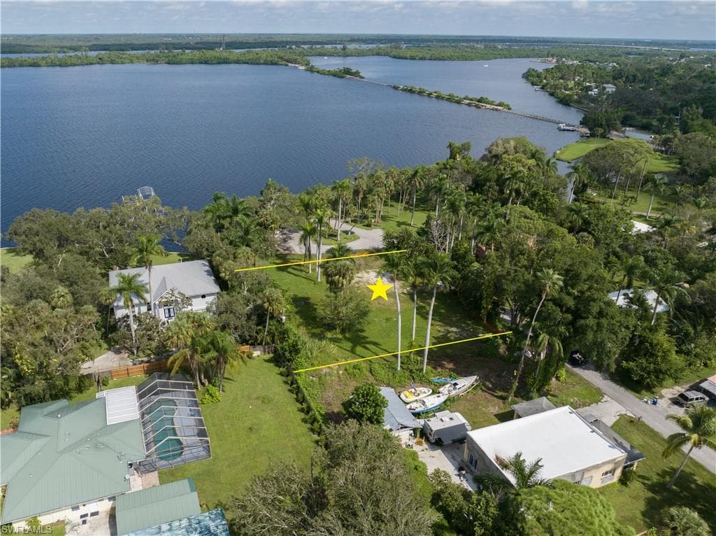 304 Royal Palm Park RD FORT MYERS, FL 33905