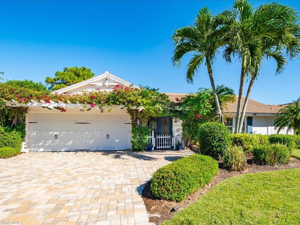 755 Southern Pines DR NAPLES, FL 34103