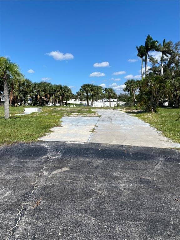 18 Cottonwood DR FORT MYERS, FL 33908