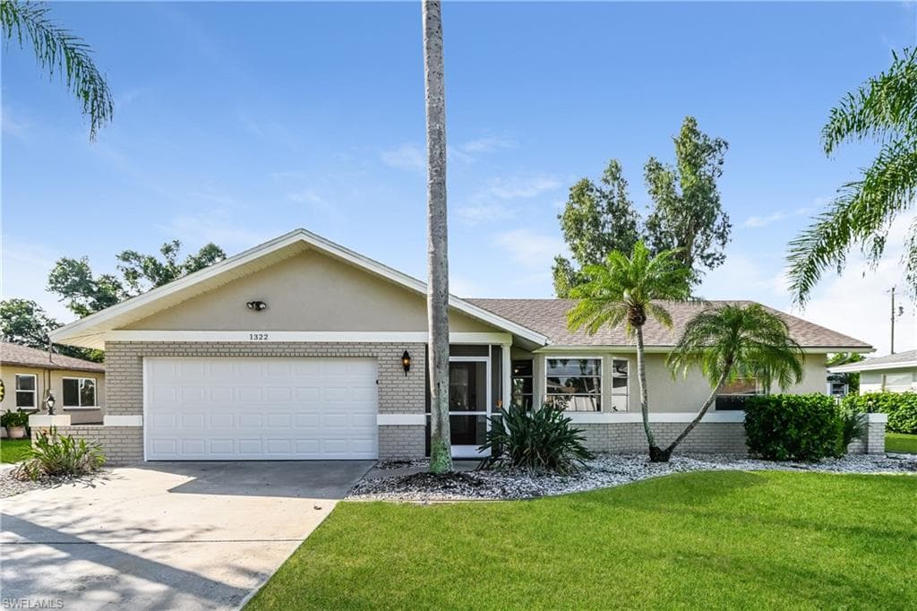 1322 SE 44th TER CAPE CORAL, FL 33904
