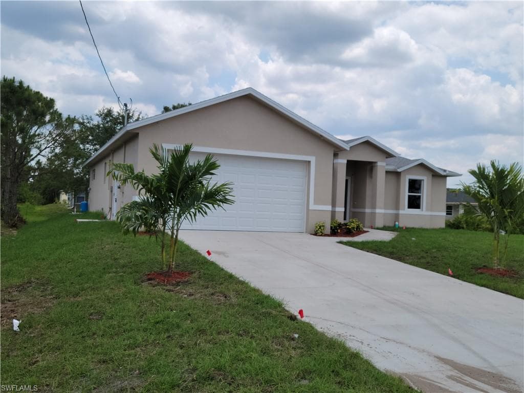 2509 23rd ST W LEHIGH ACRES, FL 33971