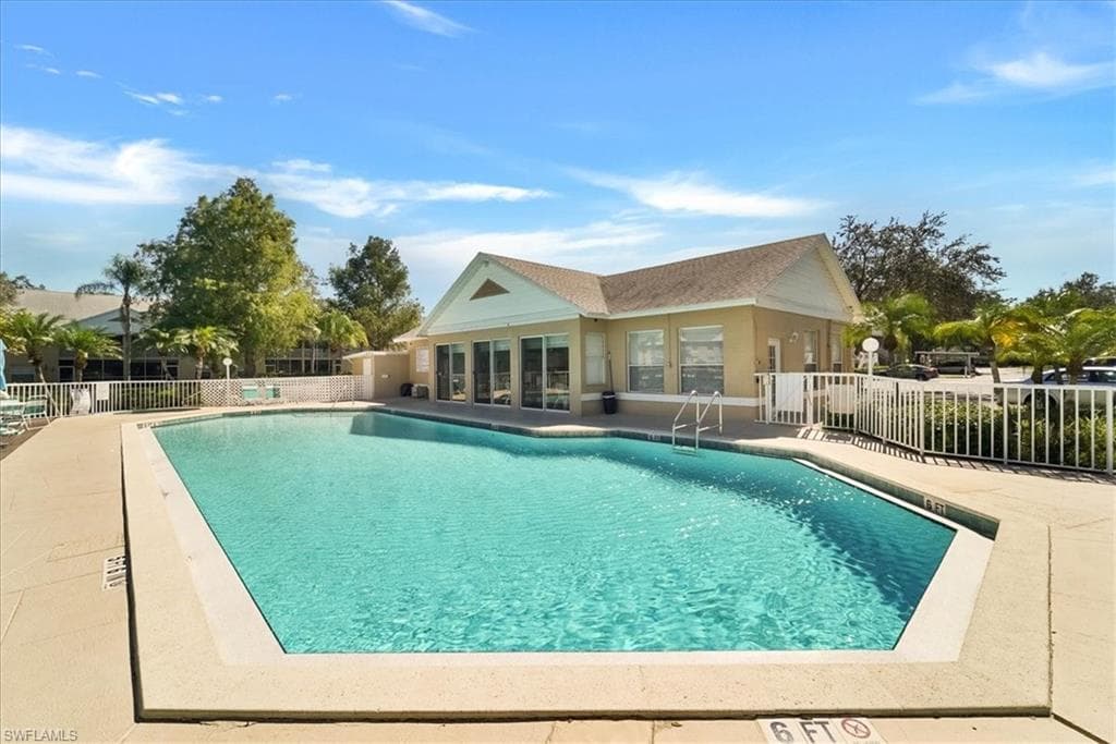 138 Pebble Shores DR 8-104 NAPLES, FL 34110