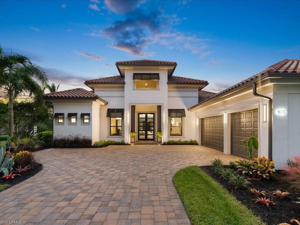 9635 Lipari CT NAPLES, FL 34113