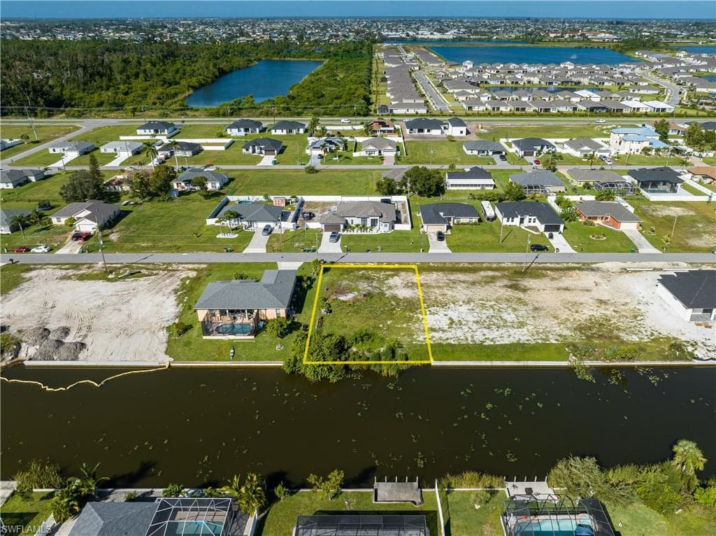 337 NW 7th AVE CAPE CORAL, FL 33993