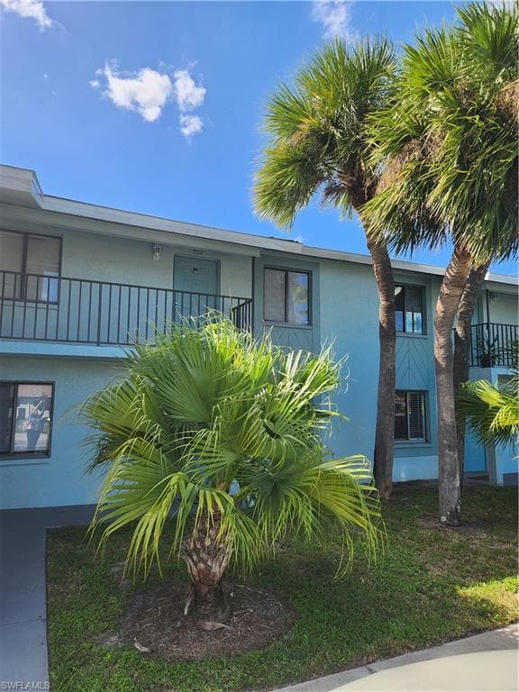 4904 Vincennes CT 207 CAPE CORAL, FL 33904