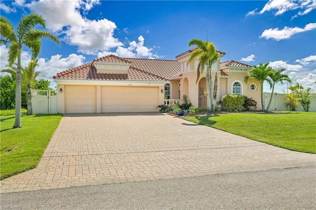 420 NW 9th ST CAPE CORAL, FL 33993