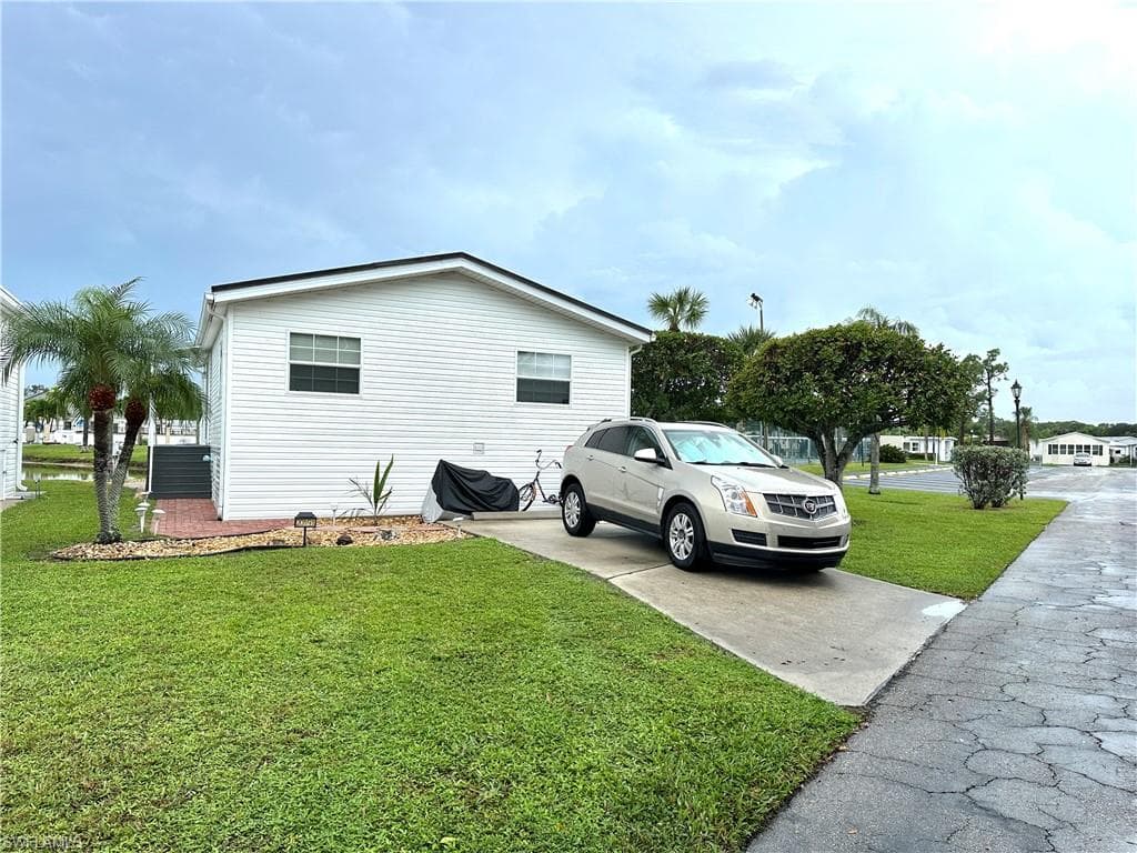 20191 Cobblestone CT ESTERO, FL 33928