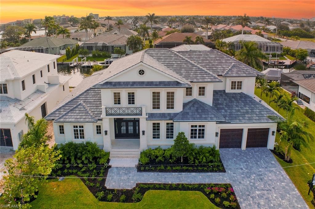 617 Crescent ST MARCO ISLAND, FL 34145