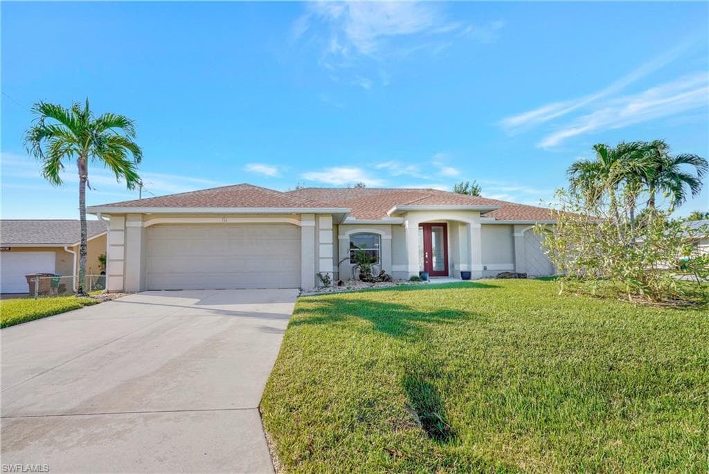 722 SE Sabur CT CAPE CORAL, FL 33904